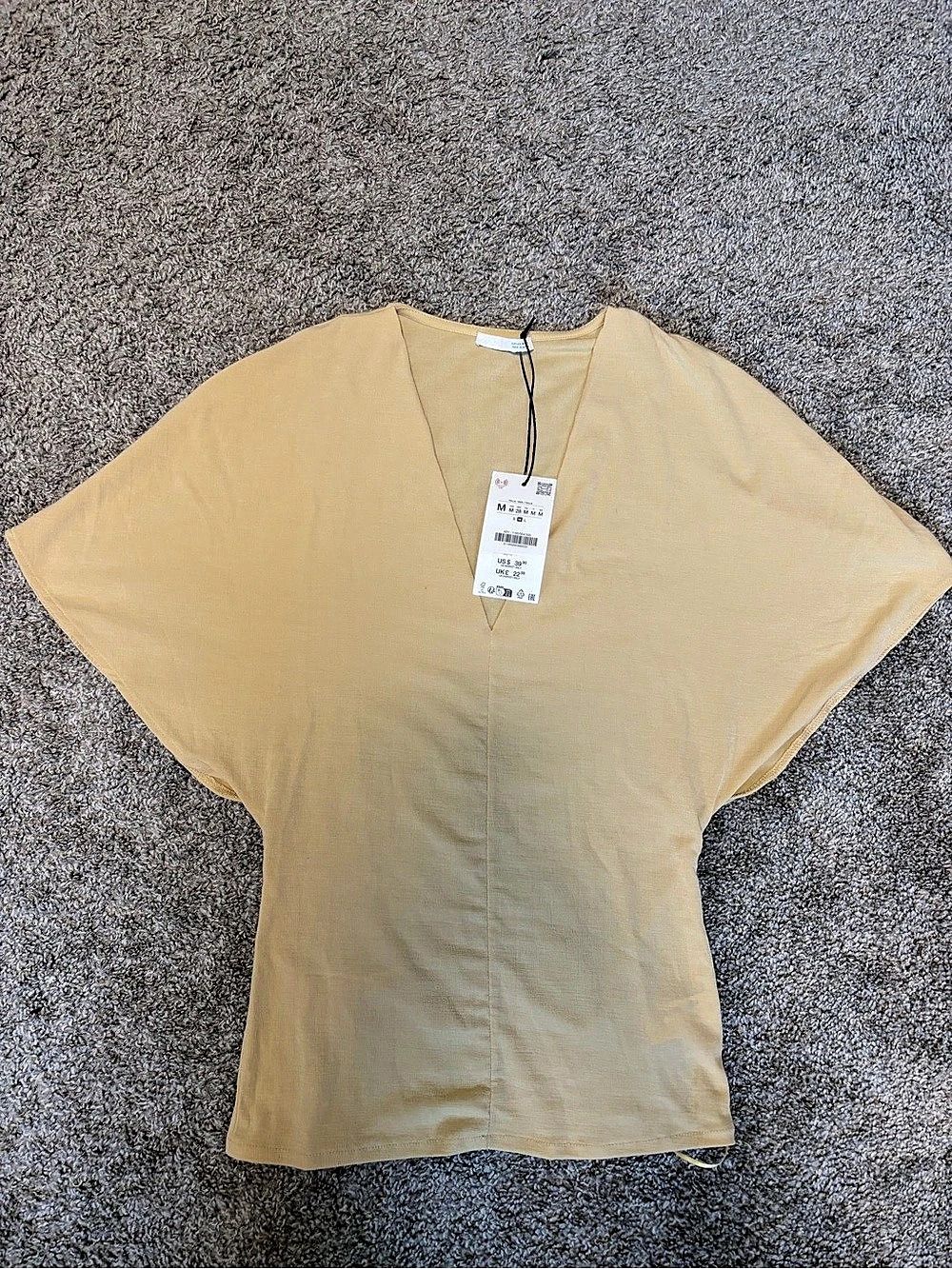 Zara Short Sleeve Blouse in Yellow Size Medium NWT